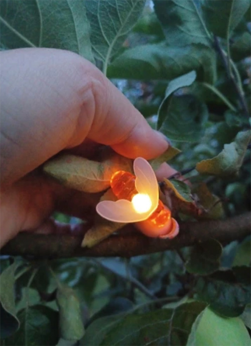 BeeLights, слънчева лампа с 30 светодиодни лампички във формата на пчели - Image 9