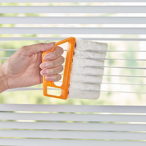 BlindsBrush, иновативният микрофибърен инструмент за почистване на щори 2 пъти по-бързо от двете страни едновременно - Image 2