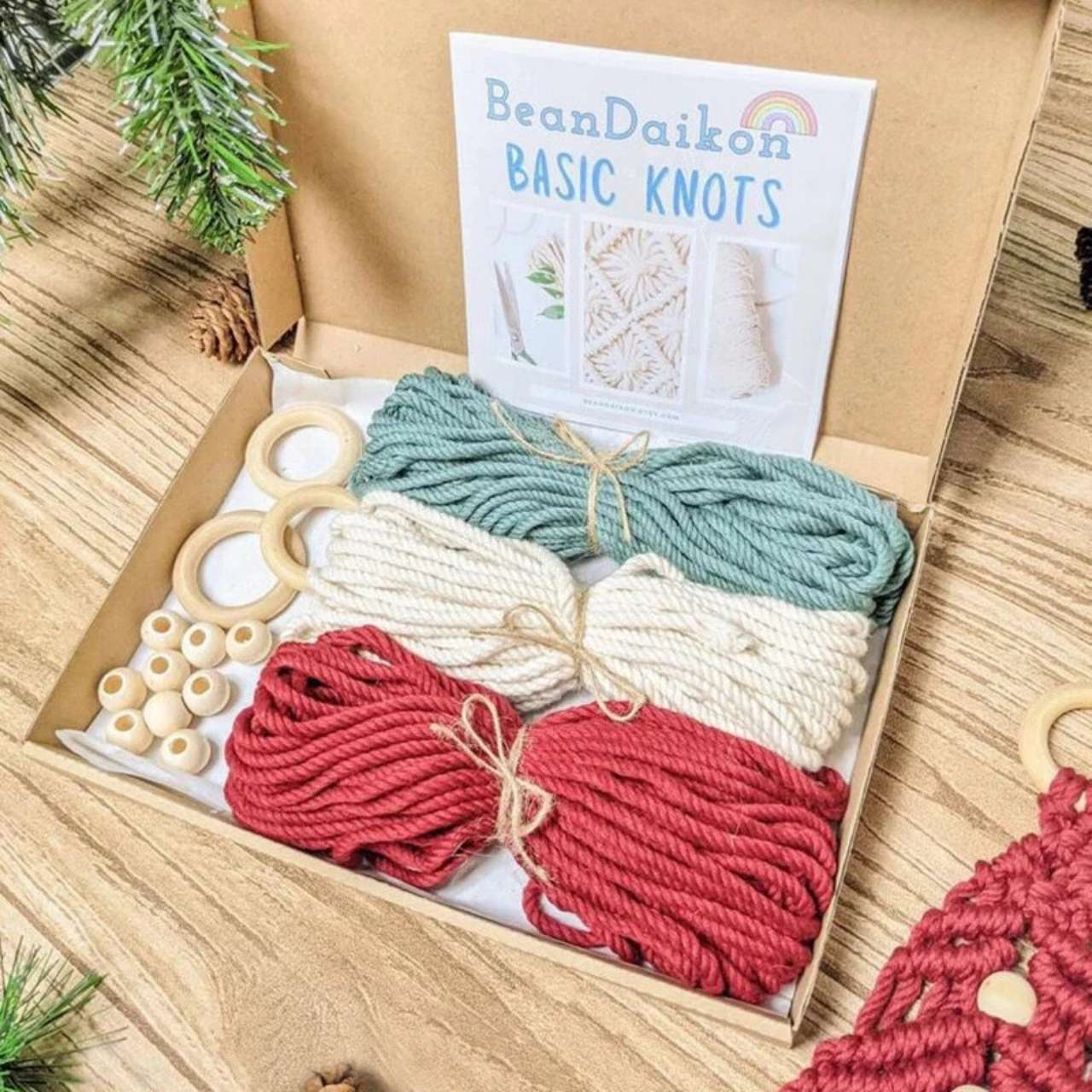 CraftKit, комплект за коледни макраме орнаменти - Image 8