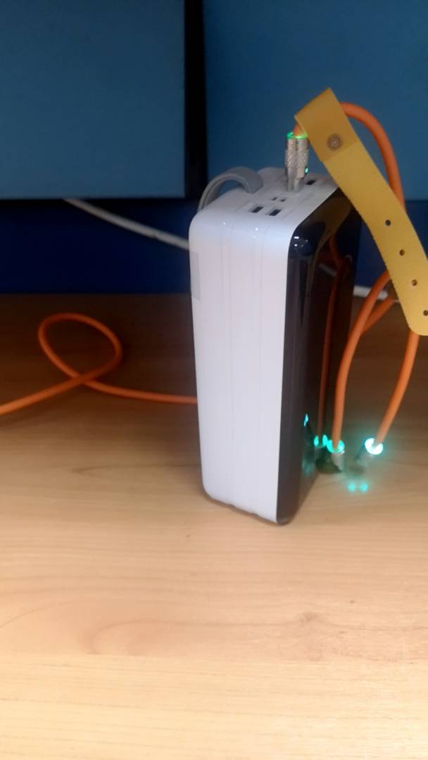 FlexCharger, 3-in-1 зарядно - Image 9