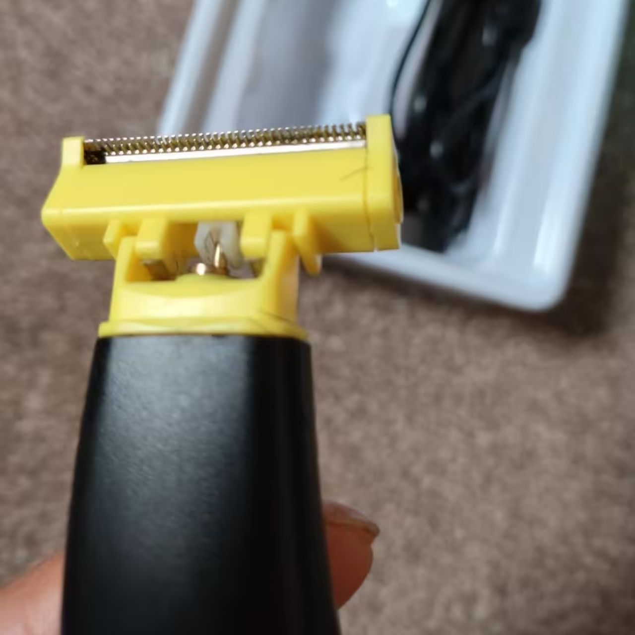 FullBodyShaver, електрическа самобръсначка за брада и тяло - Image 9