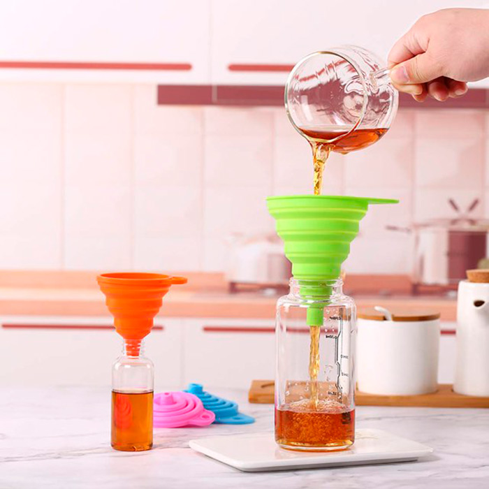 Funnel, сгъваем силиконов фуния за разливане на течности и други храни - Image 5
