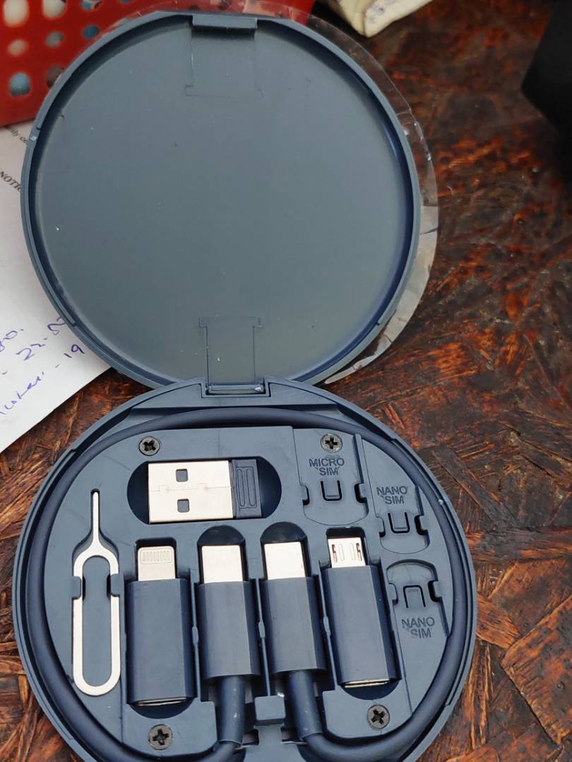 GadgetBox, комплект за зареждане на различни смарт устройства - Image 10