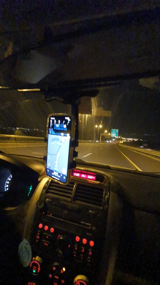 RotatableCarHolder, е държач за телефон с 360 градуса въртене, който може да се монтира на задното огледало - Image 4