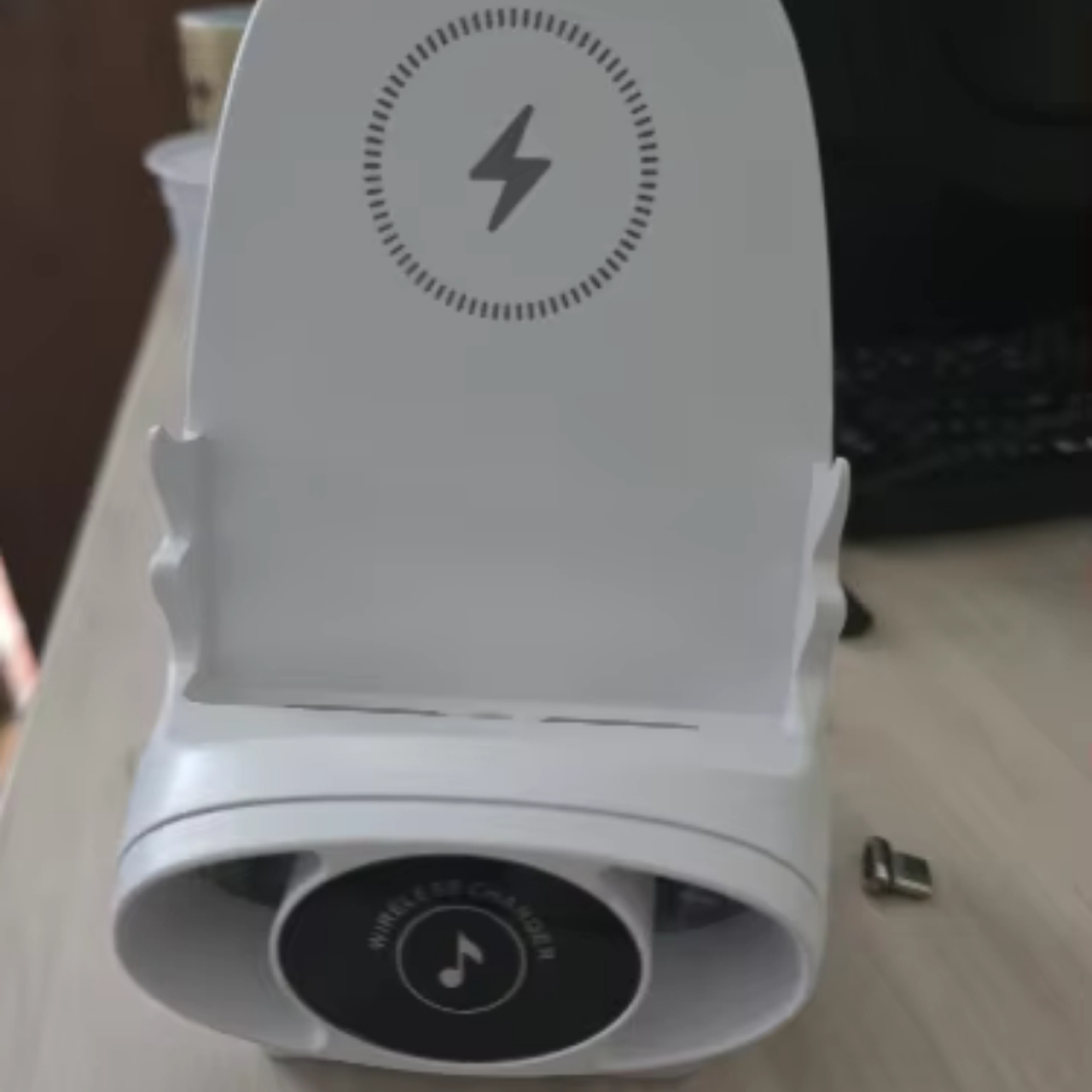 WirelessCharger, безжично бързо зарядно и държач за телефон в едно - Image 10